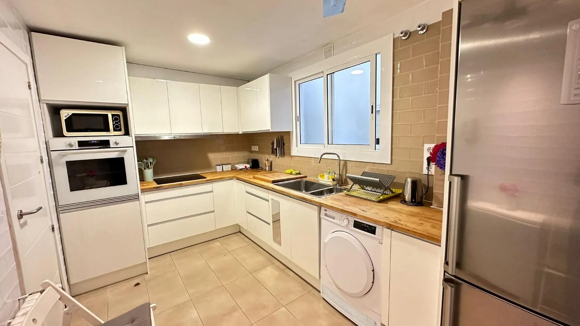 Alojamiento Parrales Barcelona Bed & Breakfast