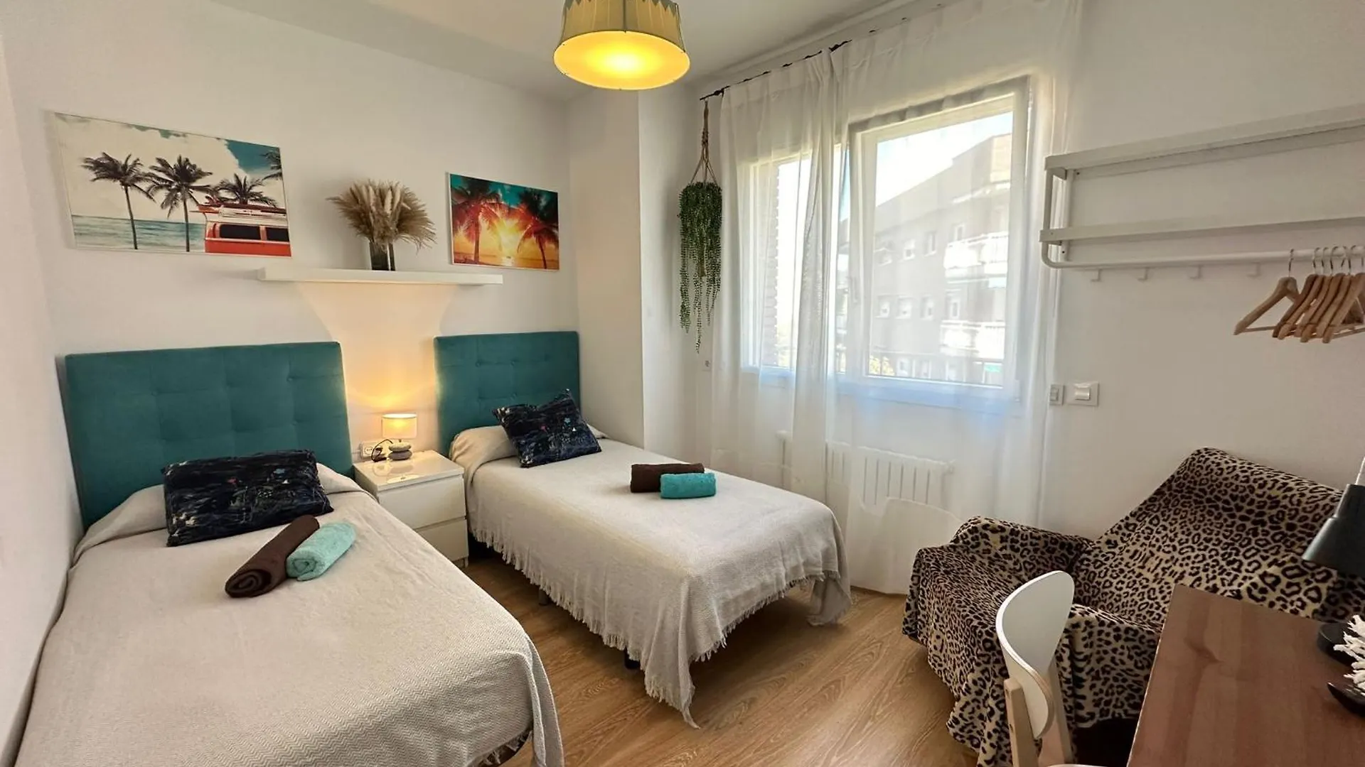 Alojamiento Parrales Barcelona Bed & Breakfast